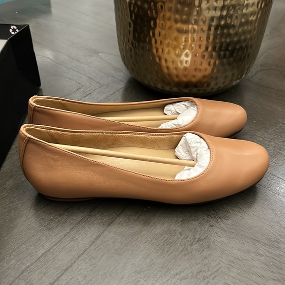 NATURALIZER Maxwell Flats (narrow) - Picture 5 of 10